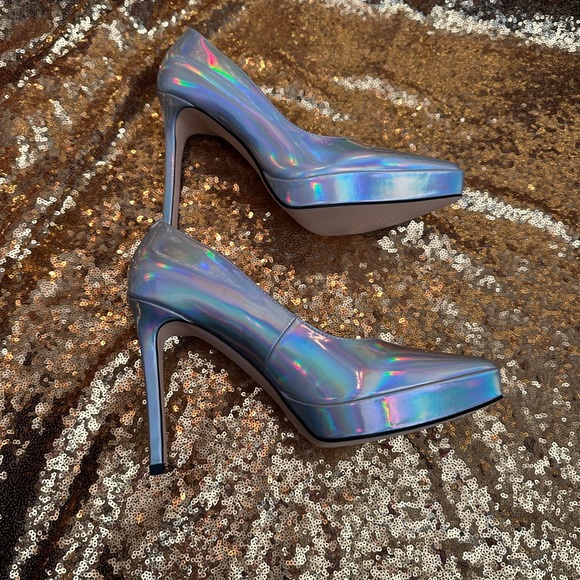 NIB - NINE WEST Silver Metallic Danca Platform Pumps - Picture 5 of 16